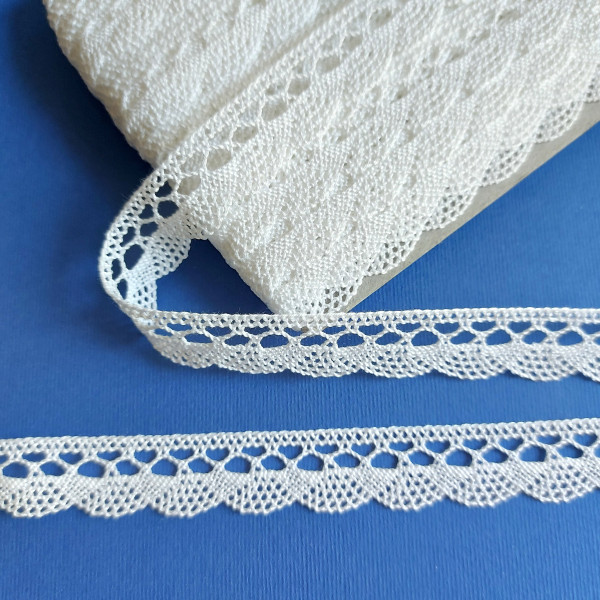 Art. 222 - White Bobbin Lace Border - 1,5 cm